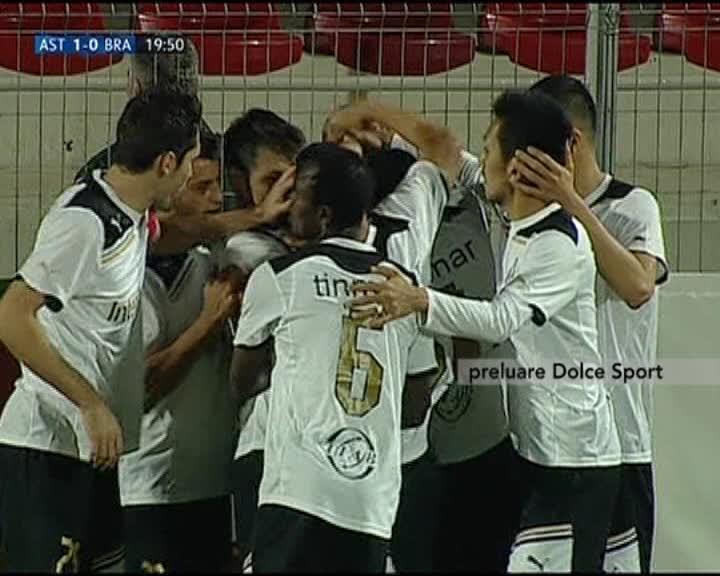 A învăţat fotbal la 