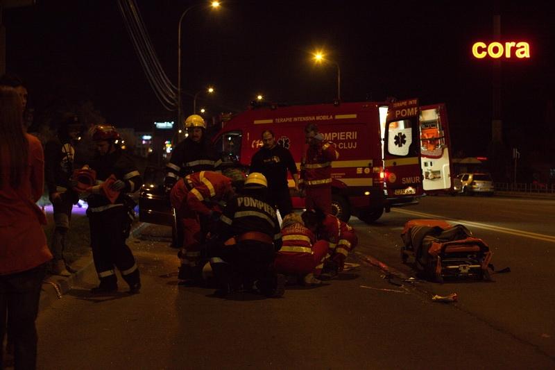 Accident la Podul N din Mănăştur. O femeie a fost grav lovită FOTO
