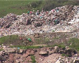 Ameninţări penale în cazul gropii de gunoi a Clujului. Conturul întretaie, în acte, centura Clujului VIDEO