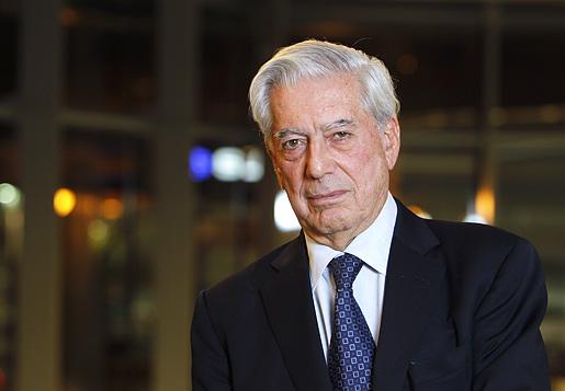Laureatul Nobel, Mario Vargas Llosa vine luna viitoare la Cluj