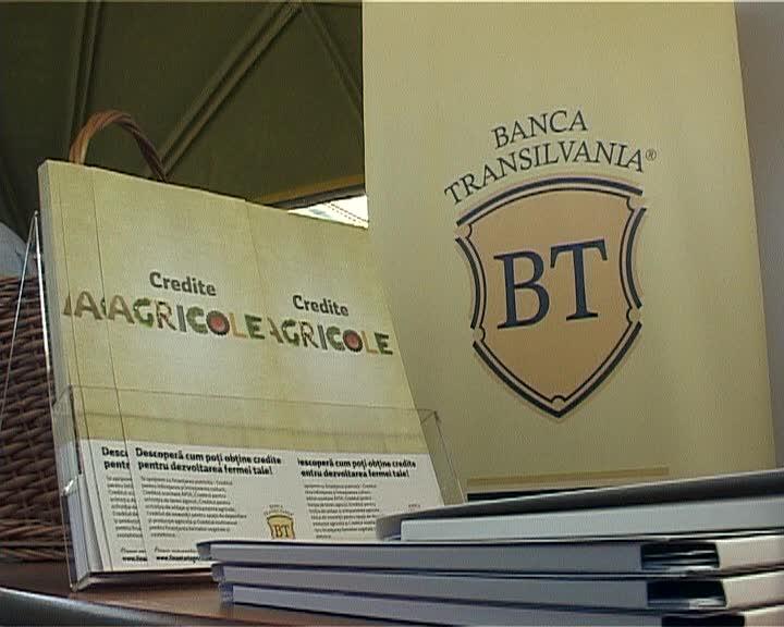 O bancă le dă fermierilor credite într-o săptămână VIDEO