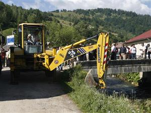 Consilierii judeţeni au mai făcut o concesie pe drumul Răchiţele - Ic Ponor. Ce riscau dacă nu prelungeau din nou durata