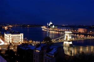 Budapesta - metropola culturală, centru de distracţie şi festin gastronomic (P)