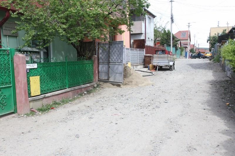 L-au făcut primar, iar acum se plâng că i-au lăsat în uliţe FOTO