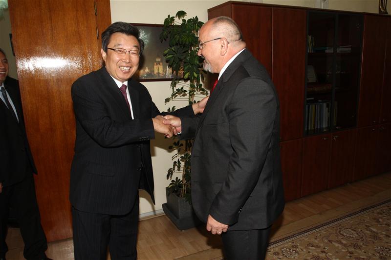 Delegaţia chineză a sosit la Cluj FOTO
