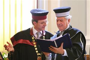 Mario Vargas Llosa, la Cluj: „Avem nevoie de salvatori, de descoperitori, de poeţi