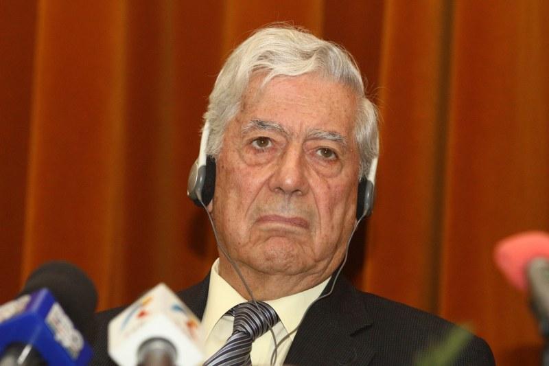 Reality show-urile, criticate de Vargas Llosa la Cluj 