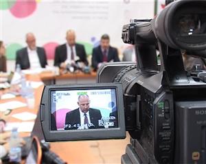 UDMR vrea un sfert de milion de semnături pentru protejarea minorităţilor naţionale din UE VIDEO