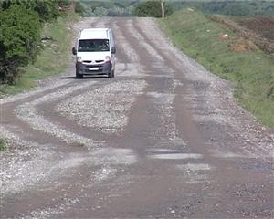 Moştenirea Bechtel: nu doar sute de kilometri de autostradă nerealizaţi, dar şi drumuri distruse şi datorii VIDEO