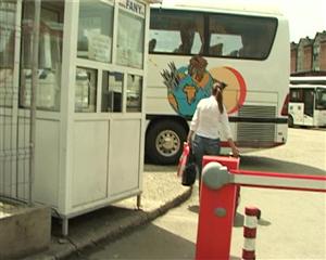 Acces cu restricţii pentru pietoni, la autogară VIDEO