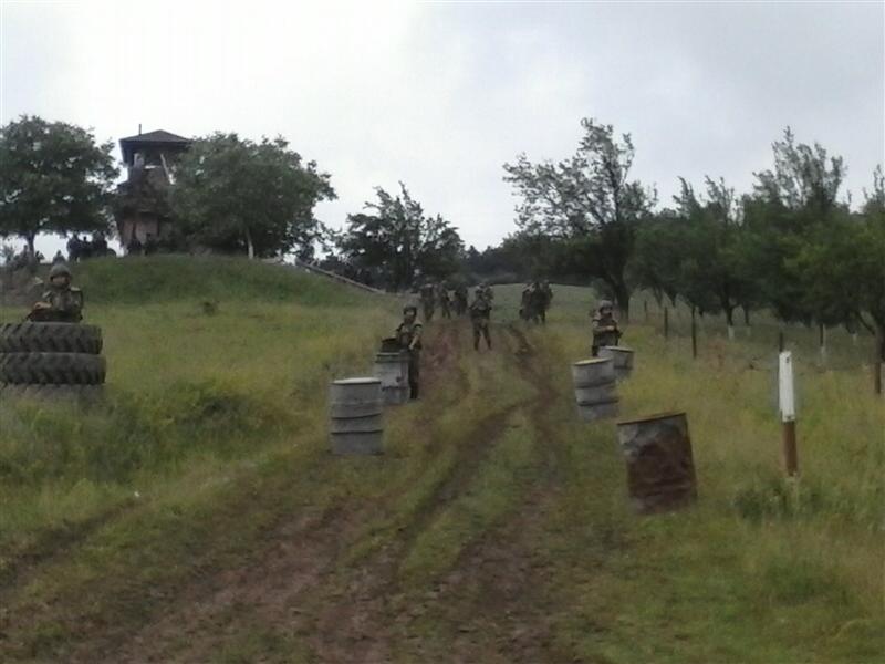 Puşcaşii marini americani învaţă războiul la Dej FOTO