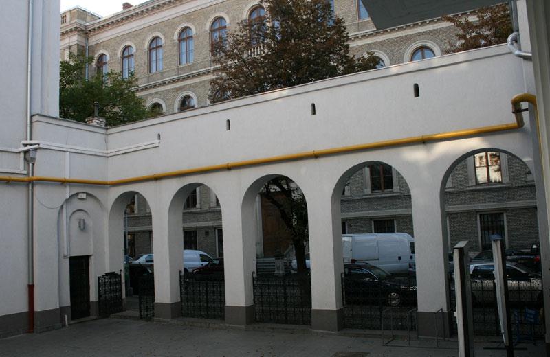 Dezbatere pe tema rolului religiei şi al Bisericii în societate, mâine la Casa Universitarilor