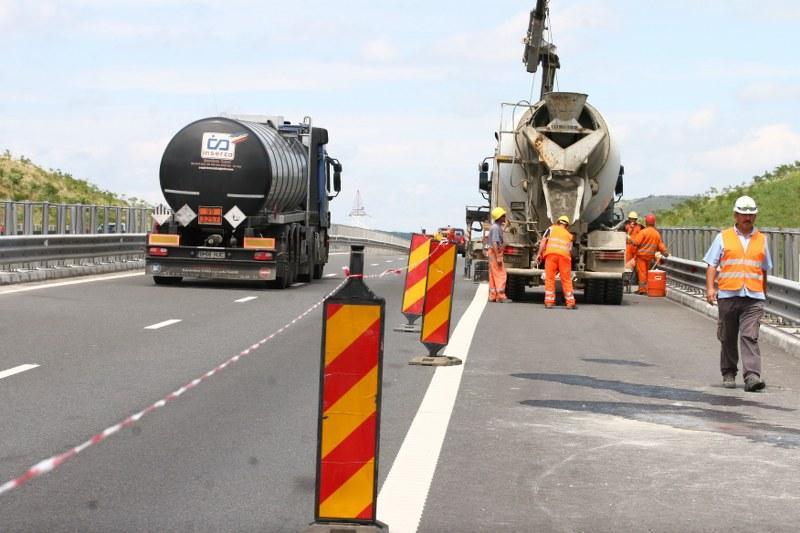 Ponta: Forma iniţială a contractului cu Bechtel a fost bună, nu am citit-o însă 