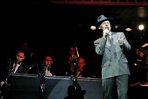 Sosia lui Frank Sinatra va concerta vineri la Cluj VIDEO