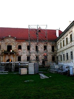 Castelul Banffy din Bonţida, gata de Electric Castle. Vezi programul pentru această seară FOTO/VIDEO