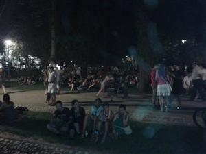 Atmosferă diurnă în miez de noapte la Cluj FOTO