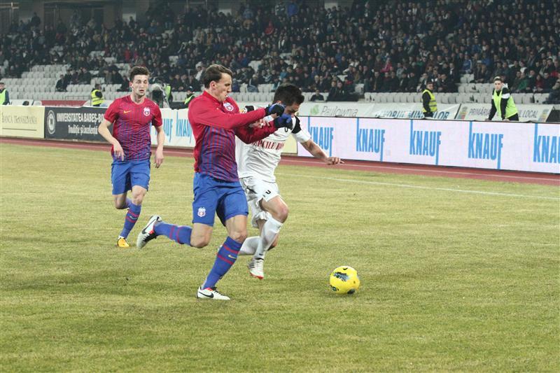 Steaua joacă în Europa, dar rămâne sub observaţia UEFA
