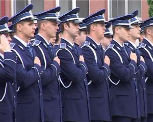 Au terminat şcoala de Poliţie azi. Ce îi aşteaptă VIDEO