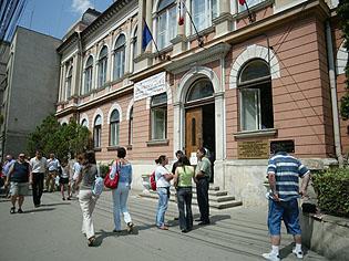 3 pe-un loc la Arhitectură, la UTCN