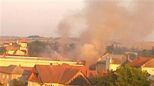 Incendiu, aseară, la un supermarket din Huedin VIDEO 