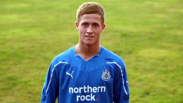 Un fost junior la Newcastle şi un mijlocaş cu Manchester City în CV, la „U