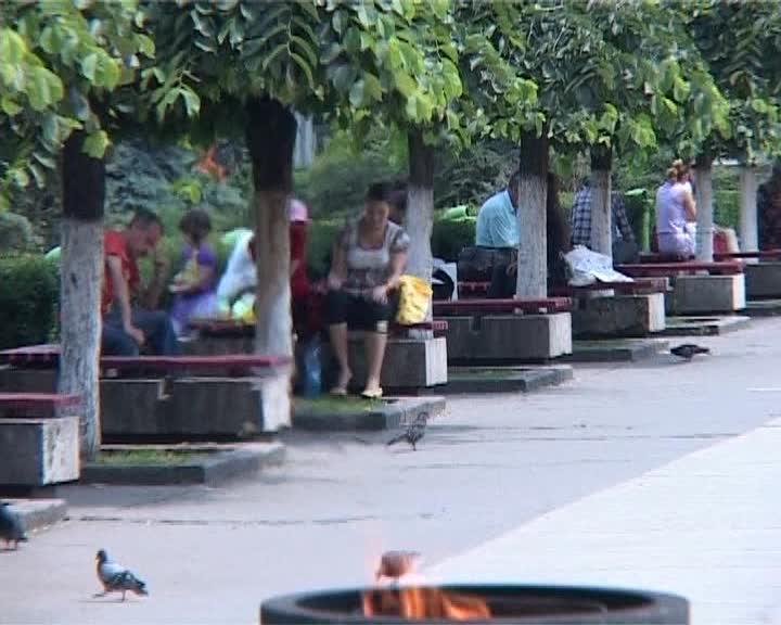 Studiu: românii nu ştiu limbi străine. Trei sferturi nu ştiu nici una VIDEO