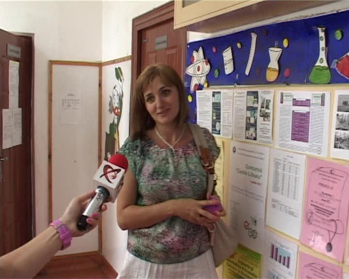 Profesorii suplinitori, nemulţumiţi că au fost repartizaţi în mediul rural VIDEO