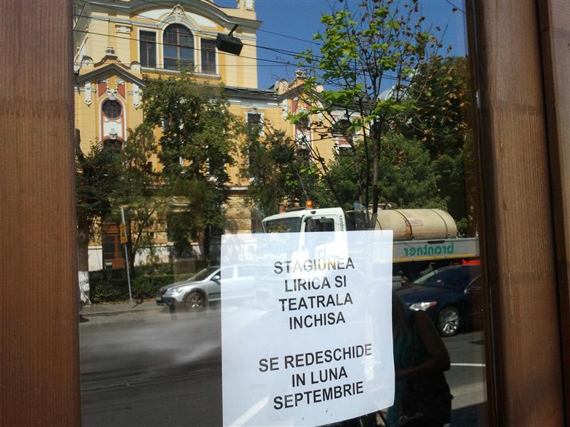 Lacăt pe cultura Clujului. Cât de oportună e o stagiune de vară?