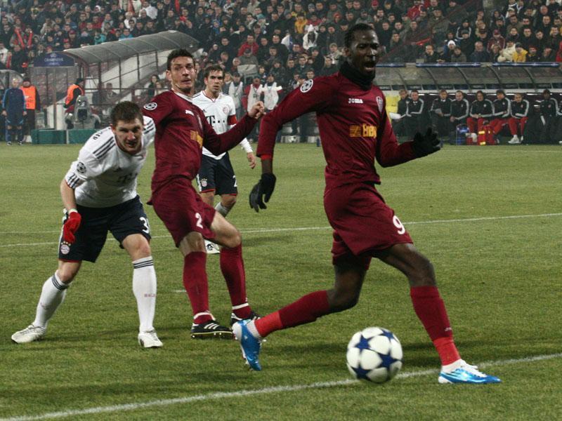 Fostul CFR-ist Traore dorit lângă Falcao, pentru o sumă colosală