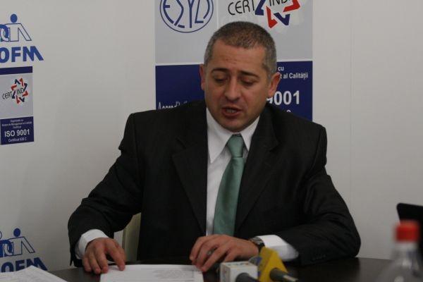 Cum i-au mulţumit şefului de la Forţele de Muncă pentru Combinatul Social