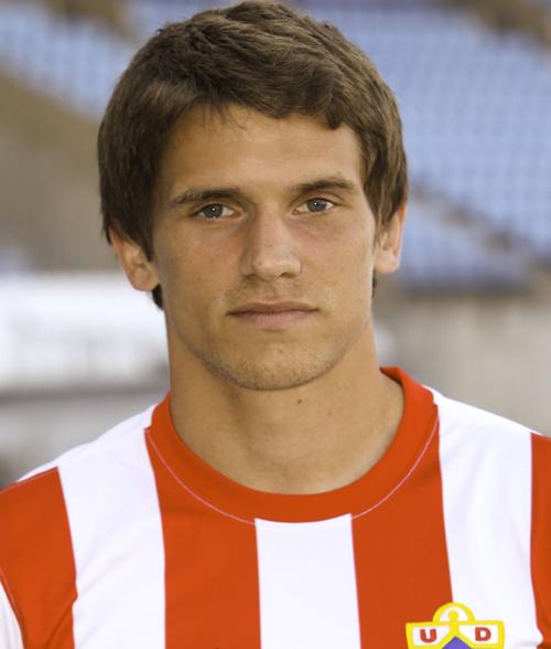 Vitezistul Dubarbier a ajuns fundaş, dar e titular la Almeria, în Primera Division