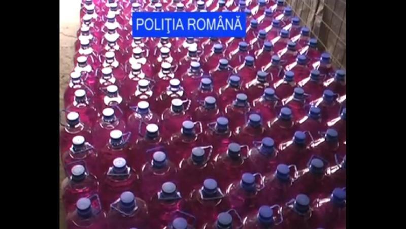 Zeci de mii de ţigări de contrabandă şi sute de sticle de alcool şi doze de bere într-o autoutilitară în Huedin
