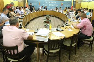 Lupta cu artificiile de urbanism: reguli antiapartamente în pod