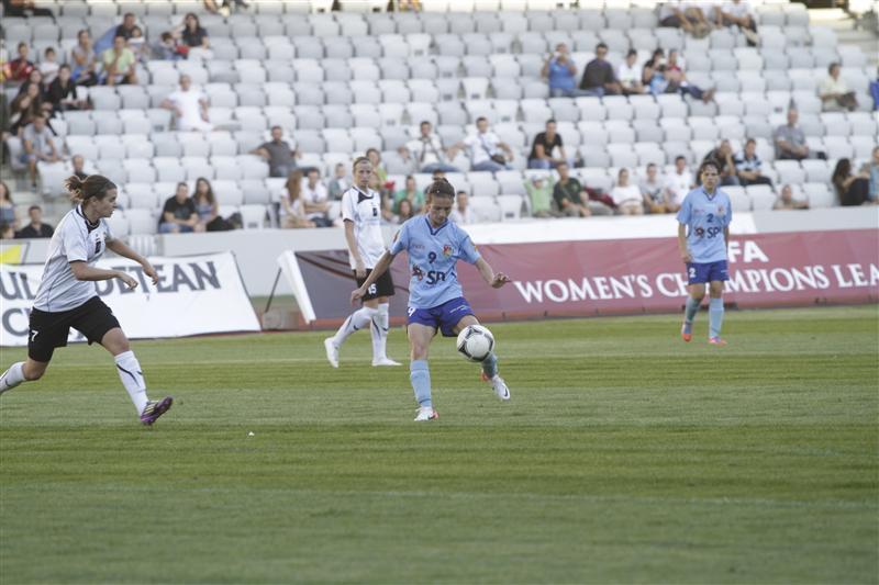Douăsprezece jucătoare de la Olimpia Cluj convocate pentru meciurile naţionalei de fotbal feminin cu Macedonia şi Italia