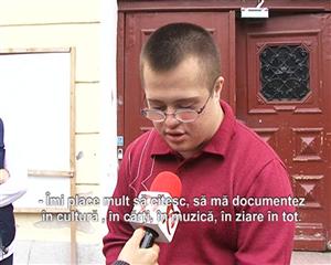 Elevul cu sindromul Down îşi continuă studiile VIDEO
