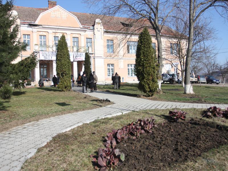 Spitalul din Mociu, înlocuit cu un ambulatoriu. Ce cer primarii din zonă