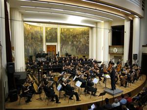 Filarmonica din Cluj a rămas fără dirijor principal