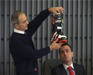 Combinatul social de la Câmpia-Turzii şi-a găsit profilul: va produce şoşoni de ski VIDEO