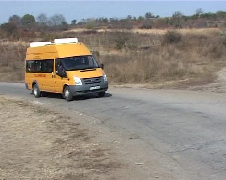 Fără bani de transport pentru elevii clujeni a căror şcoli se află la distanţă VIDEO