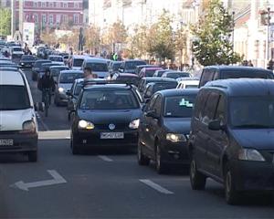 Clujenii ignoră amenzile de la Poliţia Rutieră: 3 din 4 nu plătesc. Ce soluţie are Poliţia  VIDEO