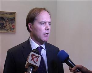Ambasadorul Marii Britanii la Cluj: Anglia ridică restricţiile de muncă pentru români VIDEO