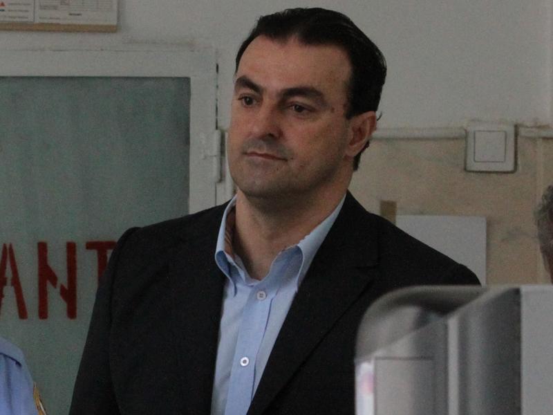 Cum a scăpat Apostu de acuzaţiile de luare de mită 