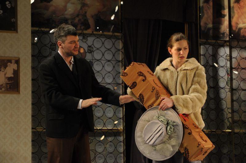 Stagiunea Teatrului Maghiar s-a imbogatit cu inca un spectacol