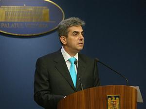 PDL îi cere demisia lui Nicolăescu