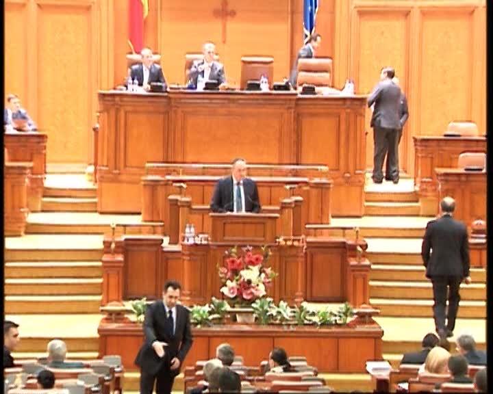 Zâzanie între putere şi opoziţie pe tema comisiei de analizare a retrocedărilor VIDEO