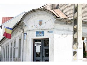 Morţi suspecte în Bonţida: şi-a găsit mama şi bunica moarte în casă