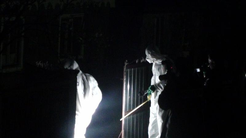 Bărbat găsit mort pe un câmp