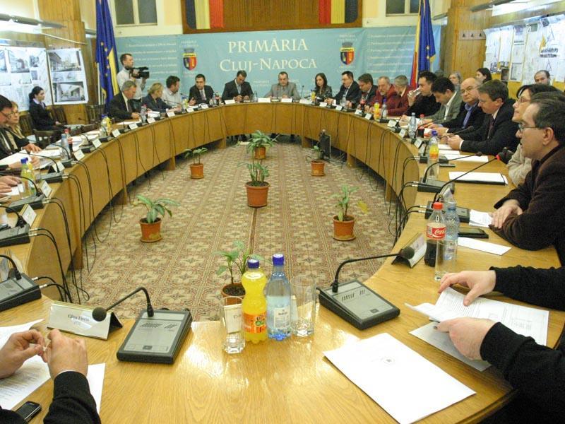 Se vând terenurile înstrăinate de primărie “privilegiaţilor” lui Funar, Boc şi Apostu