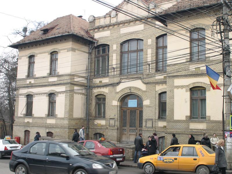 12 pacienţi de la Neurochirurgie, transferaţi la alte spitale din cauza unei defecţiuni la alimentarea cu energie electrică