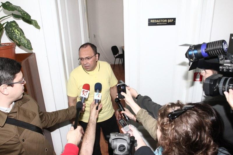 Asociaţia ziariştilor din Cluj cere sancţionarea managerului revistei Tribuna. Care sunt acuzaţiille